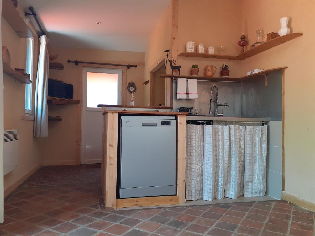 הוילה Saint-Florent-des-Bois La Fenetre מראה חיצוני תמונה
